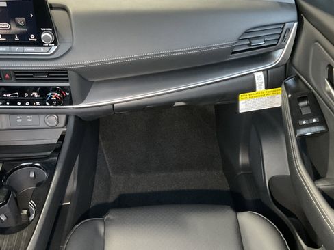 Used 2026 Nissan Rogue SV image 27