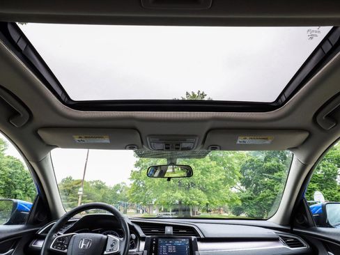 Used 2018 Honda Civic EX-T image 6