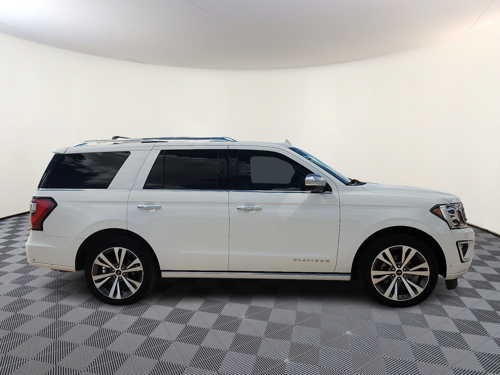 Used 2020 Ford Expedition Platinum AWD/4WD image 5