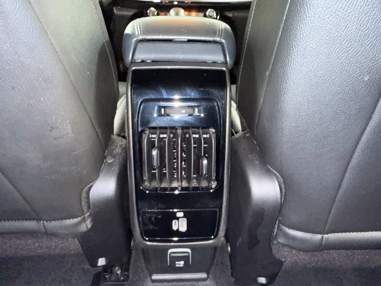 Used 2026 Jeep Compass Trailhawk AWD/4WD image 19