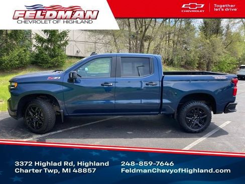 Used 2021 Chevrolet Silverado 1500 LT Trail Boss w/ Convenience Package II AWD/4WD image 1