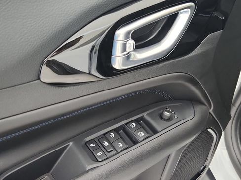 New 2026 Jeep Compass Latitude AWD/4WD image 21