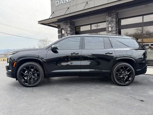 Used 2026 Chevrolet Traverse RS image 14