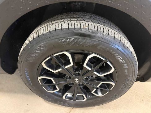 Used 2022 Hyundai Santa Cruz SEL Premium image 12