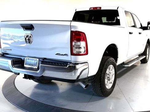 Used 2024 RAM 2500 Big Horn w/ Off Road Package AWD/4WD image 4