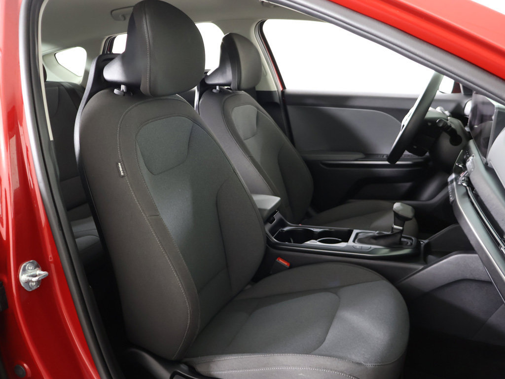Used 2025 Kia K4 FWD image 29