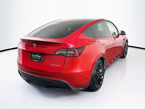 Used 2023 Tesla Model Y Performance image 9