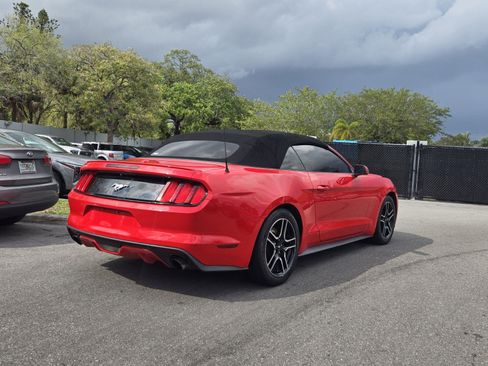 Used 2017 Ford Mustang Premium image 7