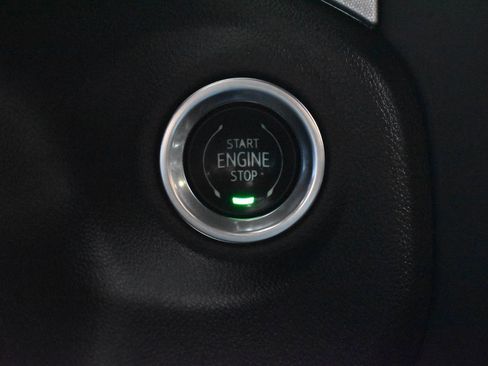 Used 2021 GMC Sierra 1500 Elevation image 13