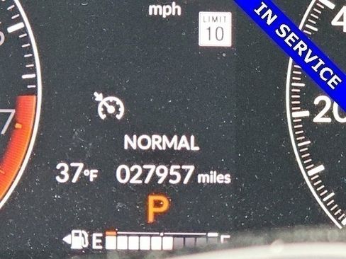 Used 2023 Honda HR-V EX-L image 9