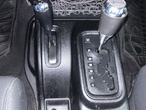 Used 2011 Jeep Wrangler Unlimited Sport AWD/4WD image 14