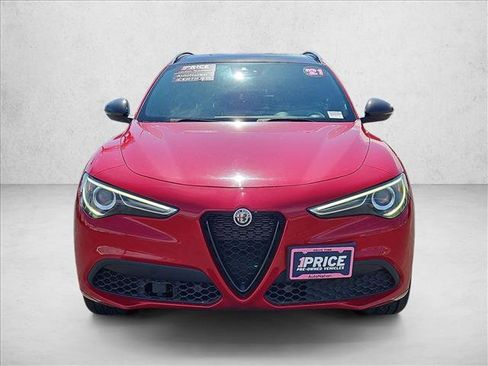 Used 2021 Alfa Romeo Stelvio Ti Sport AWD/4WD image 2