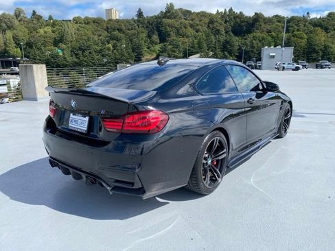 Used 2020 BMW M4 Coupe w/ Competition Package RWD image 8