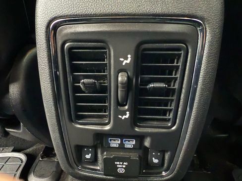 Used 2015 Jeep Grand Cherokee Limited AWD/4WD image 35