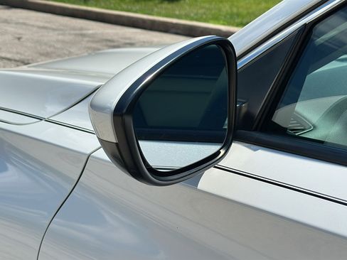 Used 2018 Honda Accord LX image 10
