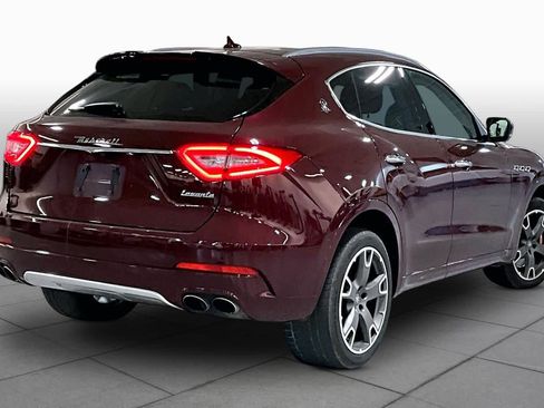 Used 2017 Maserati Levante S AWD/4WD image 13