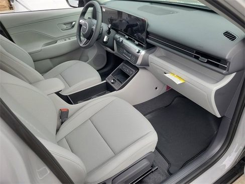 New 2026 Hyundai Kona SEL Premium image 17