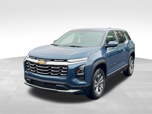 New 2026 Chevrolet Equinox LT w/ Convenience Package II FWD image 5
