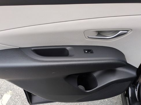 Used 2025 Hyundai Tucson SEL FWD image 30