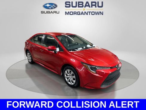 Used 2021 Toyota Corolla LE image 3