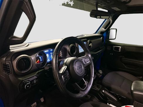 Used 2022 Jeep Wrangler Unlimited Willys image 9