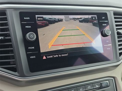 Used 2018 Volkswagen Atlas SE image 27