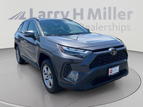 Used 2023 Toyota RAV4 XLE w/ XLE Grade Weather Package AWD/4WD image 7