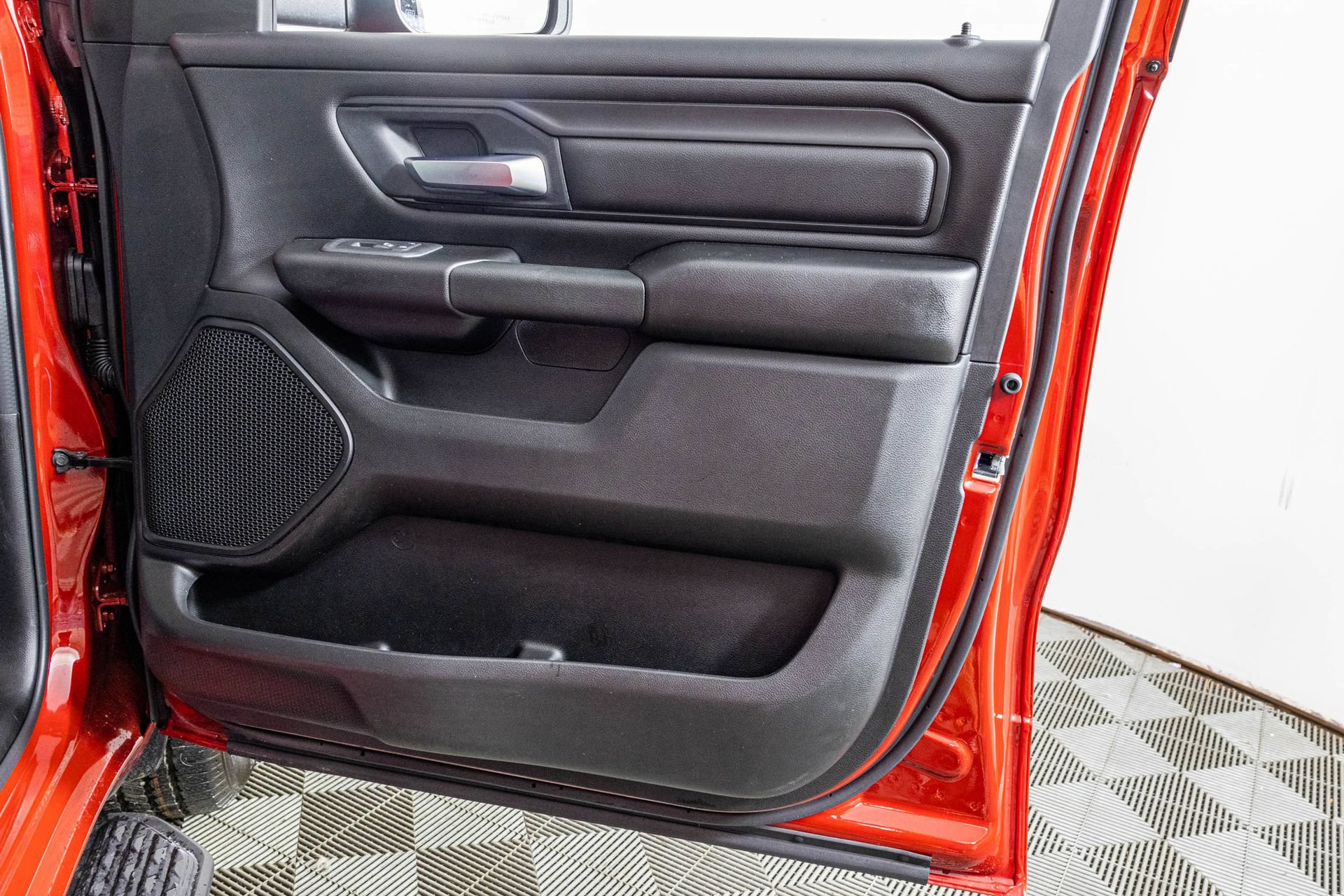 New 2026 RAM 1500 Express AWD/4WD image 39