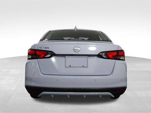 New 2025 Nissan Versa SV w/ Trunk Package FWD image 4