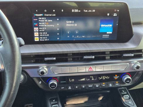 Used 2024 Kia Telluride SX w/ Towing Package AWD/4WD image 32