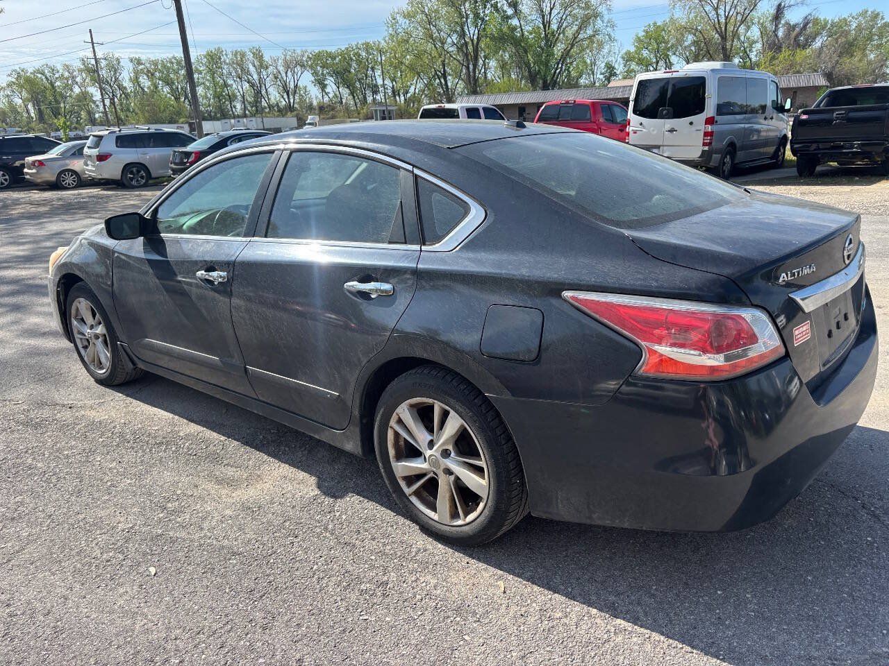 Used 2013 Nissan Altima 2.5 SV FWD image 10