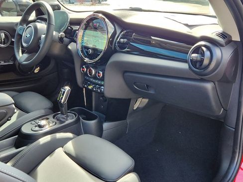 Used 2024 MINI Cooper SE image 14