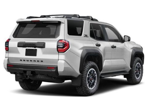 Used 2025 Toyota 4Runner TRD Off-Road Premium w/ Tow Technology Package AWD/4WD image 2
