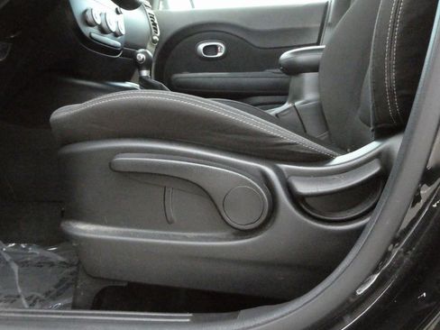 Used 2018 Kia Soul image 7