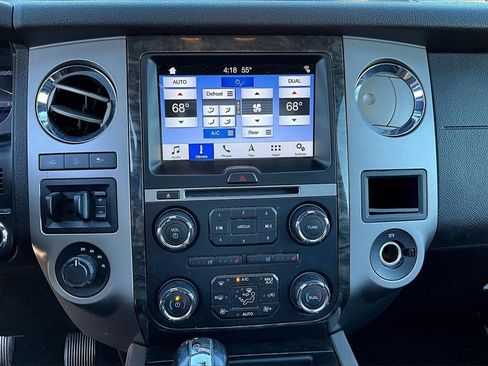 Used 2017 Ford Expedition EL Limited w/ Equipment Group 301A image 29