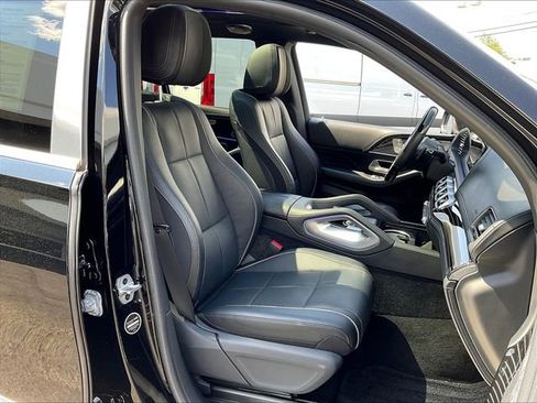 Certified 2021 Mercedes-Benz Maybach GLS 600 4MATIC image 31