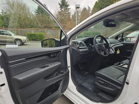 New 2026 Honda Odyssey Elite image 17