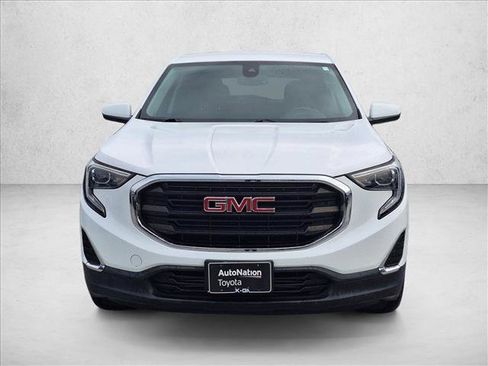 Used 2021 GMC Terrain SLE image 2