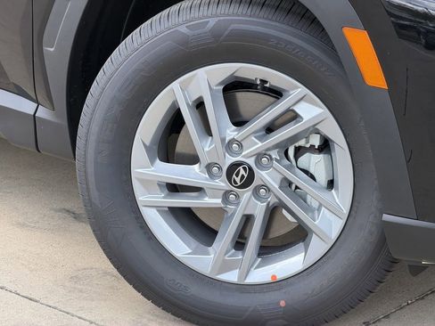 New 2026 Hyundai Tucson SE image 9