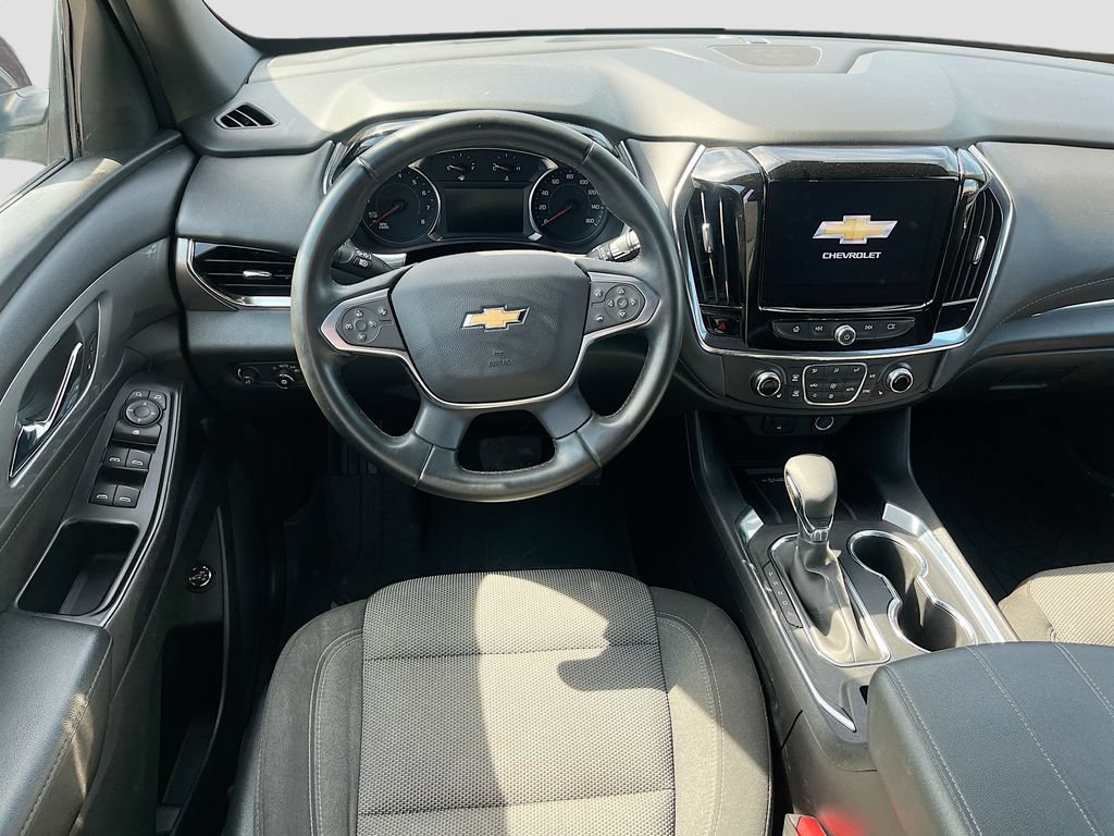 Used 2023 Chevrolet Traverse LT FWD image 23
