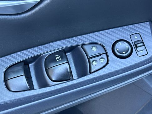 Used 2024 Nissan Sentra SV FWD image 18