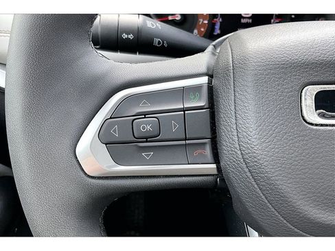 Used 2026 Jeep Compass Limited AWD/4WD image 27