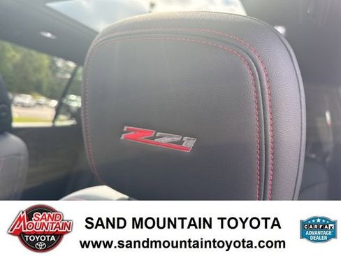 Used 2025 Chevrolet Traverse Z71 w/ Driver Confidence Package image 17