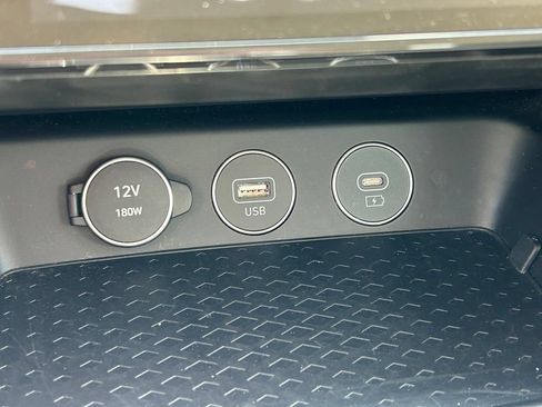 Used 2026 Genesis G70 2.5T RWD image 26