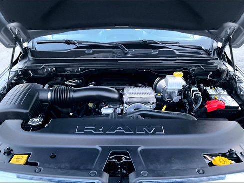 Used 2024 RAM 1500 Laramie image 29