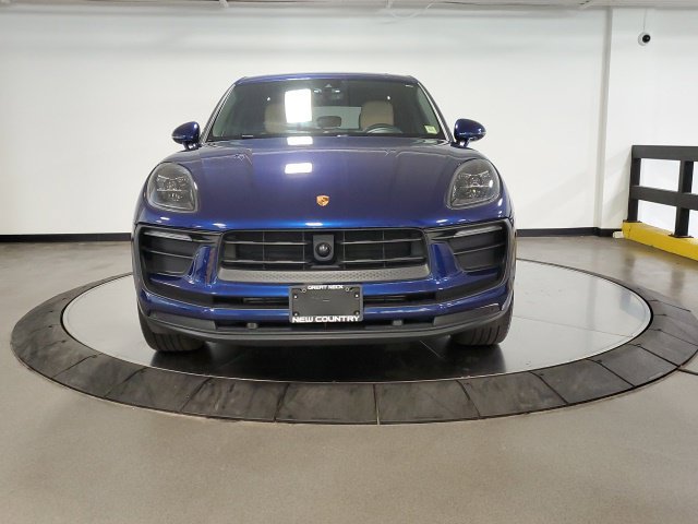 Used 2023 Porsche Macan AWD/4WD image 4