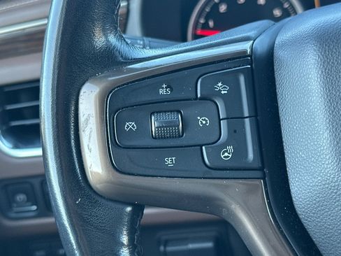 Used 2021 Chevrolet Suburban High Country w/ Premium Package AWD/4WD image 35