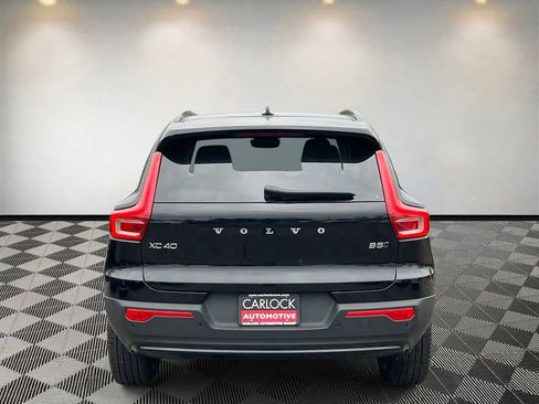 Used 2025 Volvo XC40 B5 Plus w/ Protection Package Premier image 4