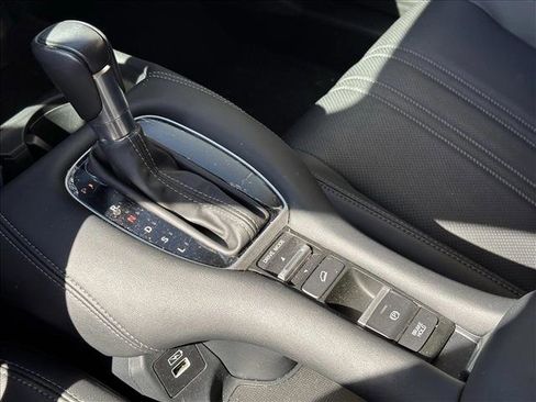 Used 2023 Honda HR-V EX-L image 15