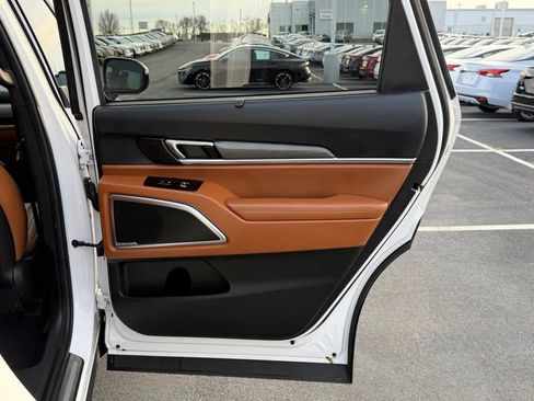 Used 2024 Kia Telluride SX Prestige X-Pro image 23